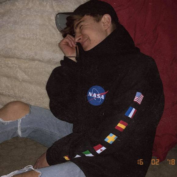 Meet your Posher, Chase - Picture 1 of 1